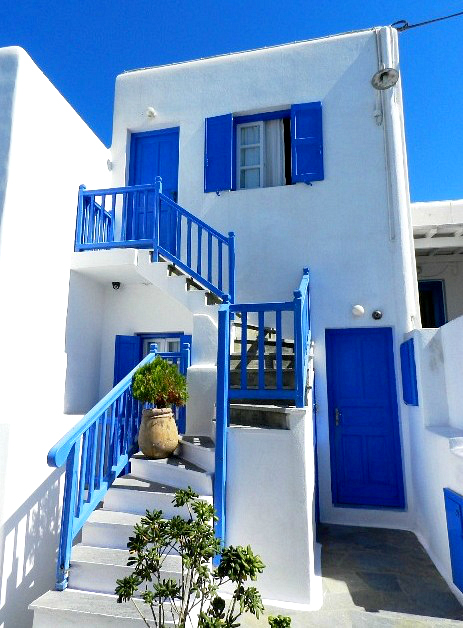 Mykonos backstreets